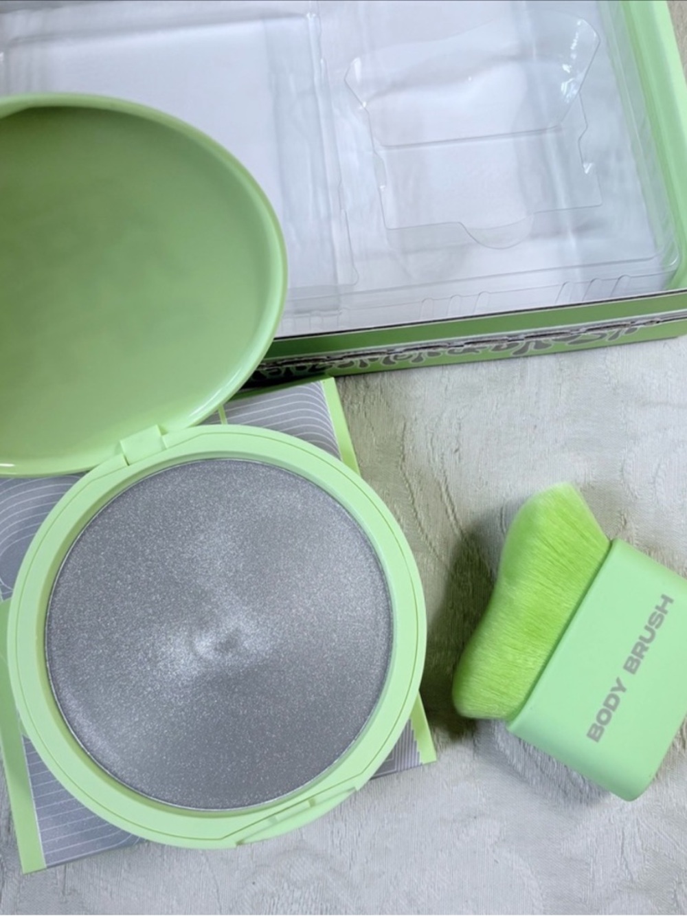 Made By Mitchell Slip Dew Body Gel Cream Highlighter & Brush Slick Rick Set BNIB